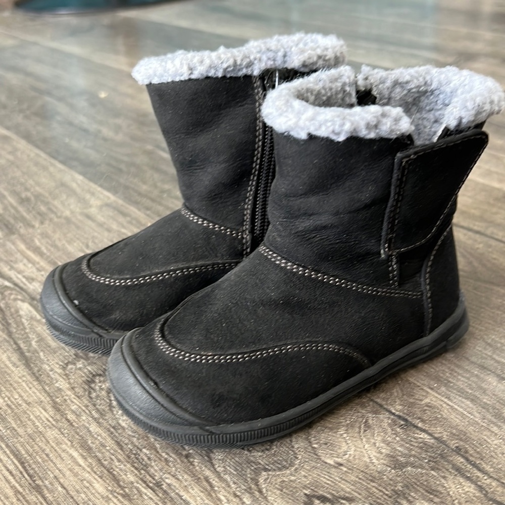 Toddler black boots, size 6. Nordstrom rack.